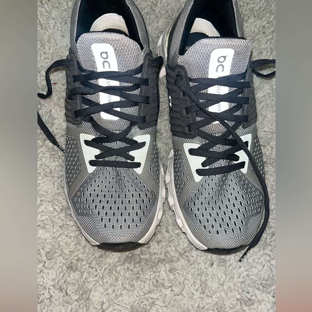 On cloud cloud swift shoes